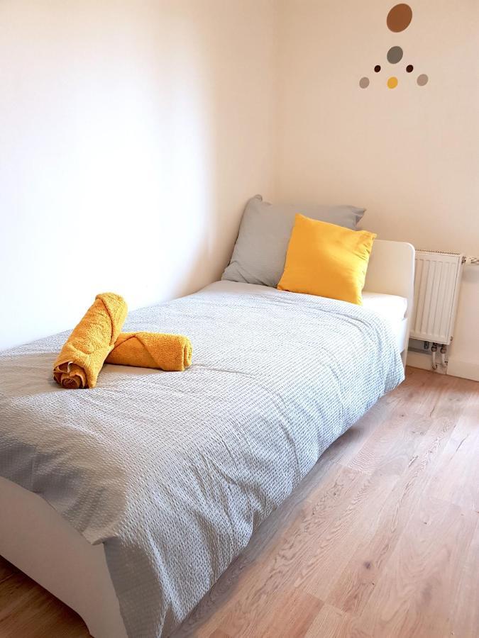 Theox No 3 Fur 5 Personen Mit Balkon Apartment Duisburg Exterior photo